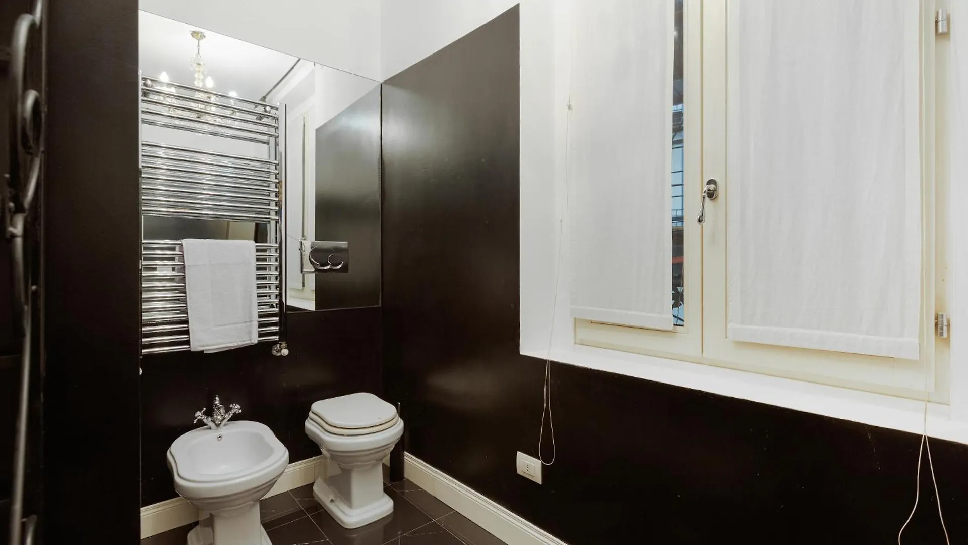 Brera - Castello - Ampio Bilocale Milano Centro Apartment