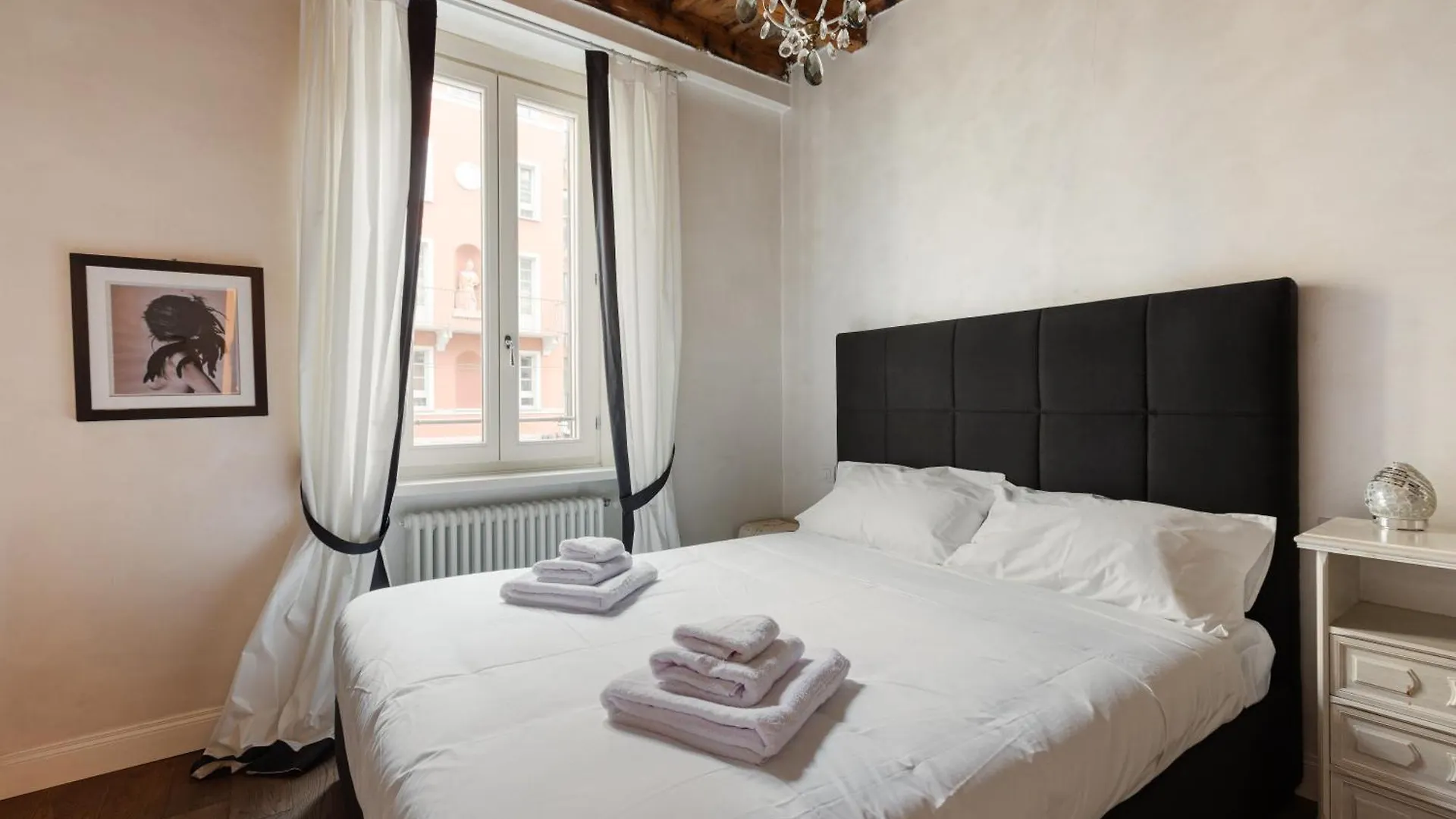 Brera - Castello - Ampio Bilocale Milano Centro Apartment Milan